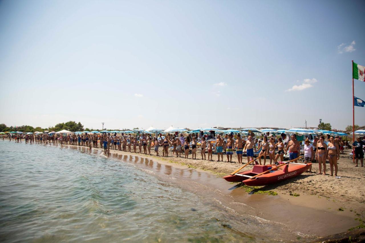 Villaggio Albergo Cervo Zapponeta Esterno foto