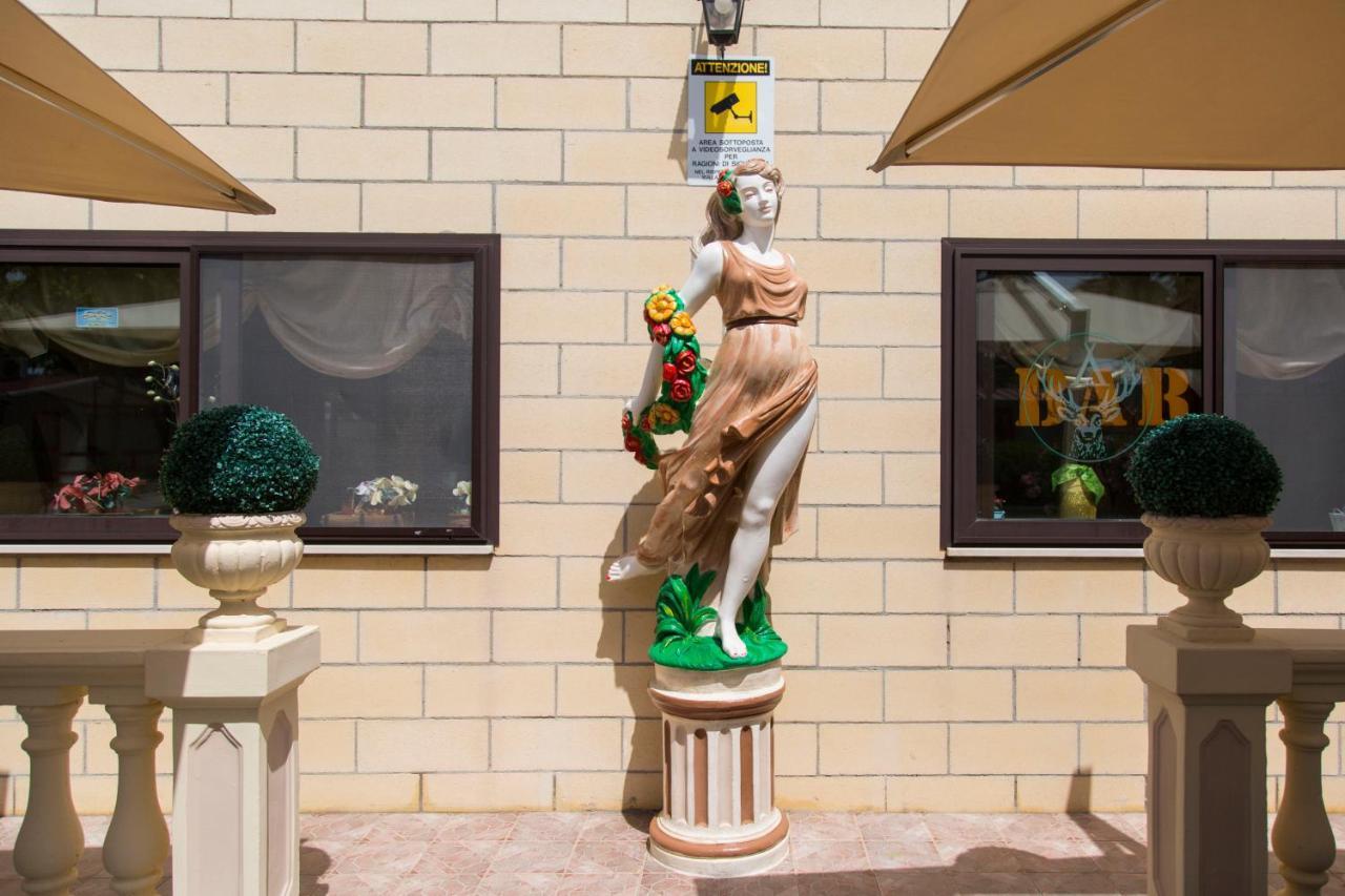 Villaggio Albergo Cervo Zapponeta Esterno foto